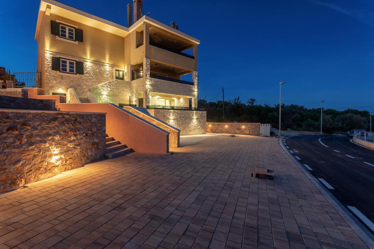 סאלי Teona Luxury Apartment With Jacuzzi And Terrace Sea View מראה חיצוני תמונה
