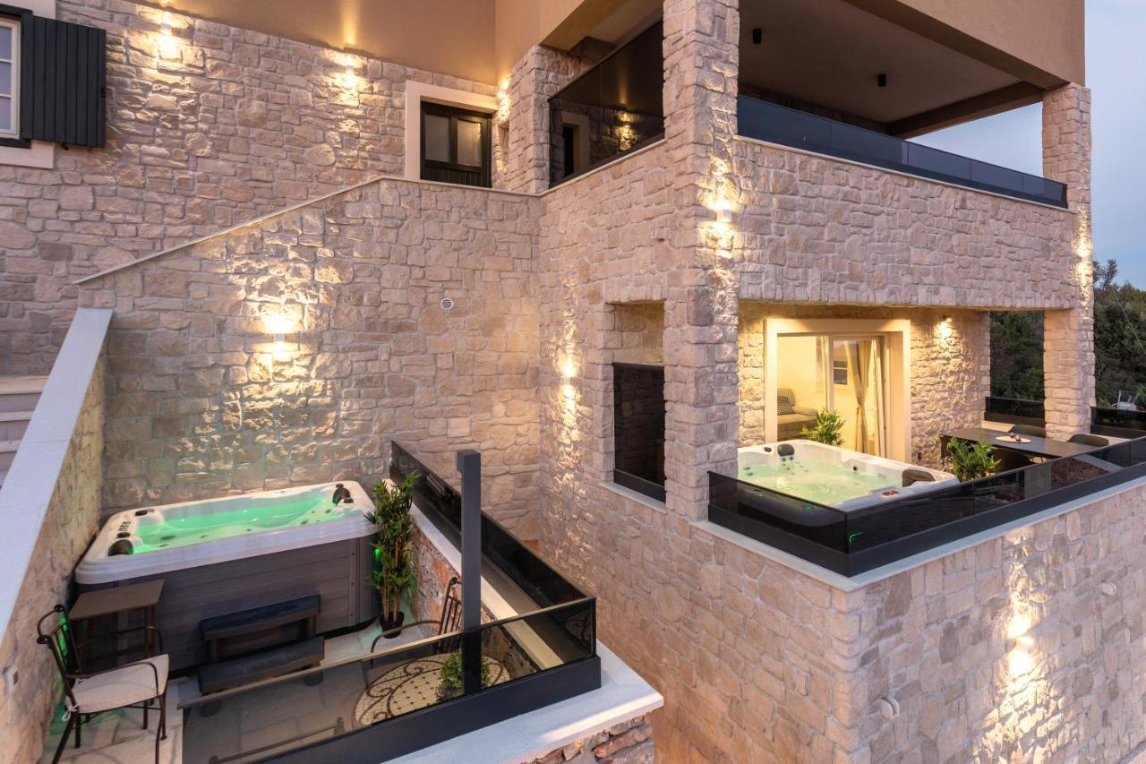 סאלי Teona Luxury Apartment With Jacuzzi And Terrace Sea View מראה חיצוני תמונה